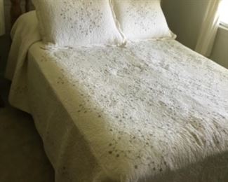 VINTAGE QUEEN BED (FOOT BOARD NOT SHOWN), (BEAUTIFUL PILLOW SHAMS, BED SPREAD HAS BEEN SOLD)