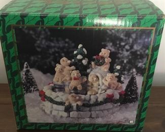 WINTER SCENE ANIMATED MUSIC BOX
