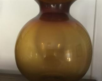 LARGE AMBER GLASS VASE