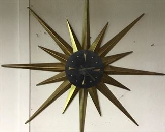 VINTAGE STARBURST CLOCK