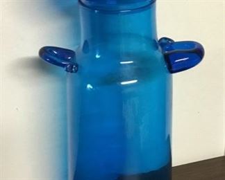 LARGE BLUE GLASS DECANTER W/LID