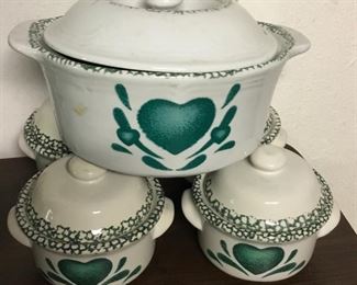 COVERED STONEWARE SOUP SET