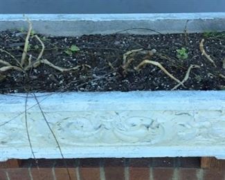 CONCRETE PLANTER
