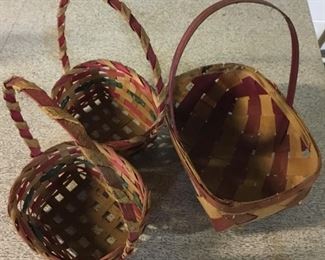 VINTAGE BASKETS