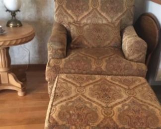 UPHOLSTERED CHAIR/OTTOMAN