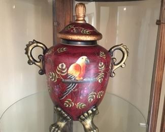 DECORATIVE URN