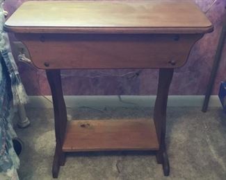 PRIMITIVE DRY SINK TABLE