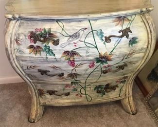 BEAUTIFUL PAINTED 3-DRAWER CHEST