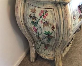 BEAUTIFUL PAINTED 3-DRAWER CHEST