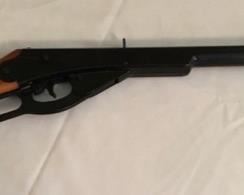 DAISY BUCK BB GUN, MODEL 1058