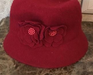 VINTAGE RED FELT HAT