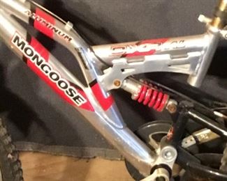 MONGOOSE DXR-AL BICYCLE