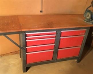 CRAFTSMAN TOOL BOX/WORK BENCH (BENCH GRINDER SOLD SEPARATELY)