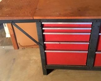 CRAFTSMAN TOOL BOX/WORK BENCH (BENCH GRINDER SOLD SEPARATELY)