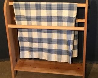 QUILT RACK
