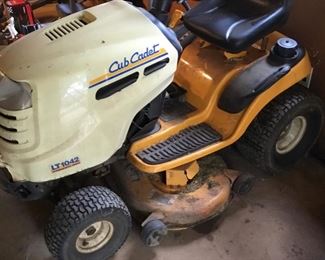 CUB CADET MOWER