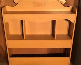 TWIN BOOK CASE HEADBOARD