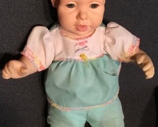 VINTAGE 1985 HASBRO DOLL