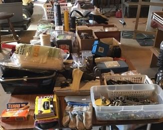 MISCELLANEOUS HARDWARE/TOOLS