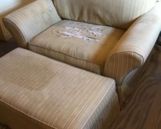 OVER-SIZED CHAIR and OTTOMAN PROJECT