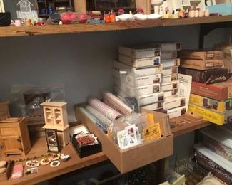 Tons of miniature pieces