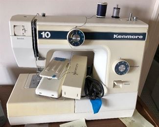 Kenmore sewing Machine BUY IT NOW $40