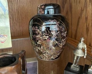 URN BUY IT NOW $10