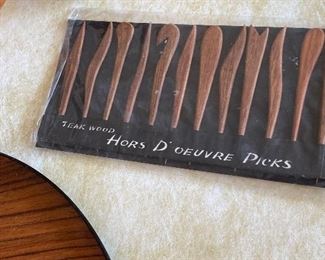 Vtg. Mid Century Modern Teak Wooden Wood Cocktail Hors D'Oeuvre Picks Reusable BUY IT NOW $10