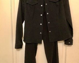 Jenne Maag Size Medium suit
