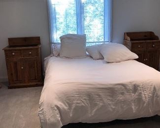 Queen Bed BUY IT NOW $100