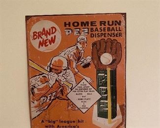 Vintage Home Run PEZ baseball dispenser advertising
