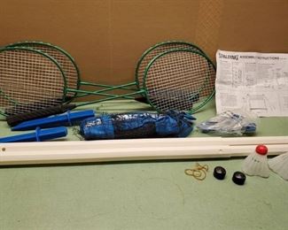 Spalding Badminton Set. NIB.