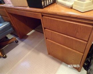 nice large wood desk