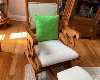 Lovely home filled with incredibly kept antiques, collectibles and home decor. Message, Text/ Call Steph at 518-944-0255! All items will be on