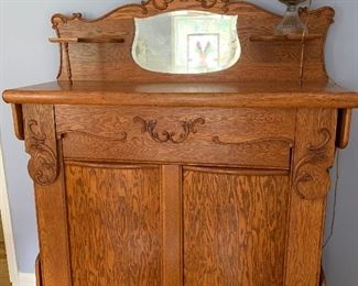 This is a tiger oak Murphy bed! Lovely home filled with incredibly kept antiques, collectibles and home decor. Message, Text/ Call Steph at 518-944-0255! All items will be on