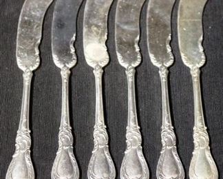 Lot# 56 - W.M. Rogers Silver Plated Butter Knives (6pcs)