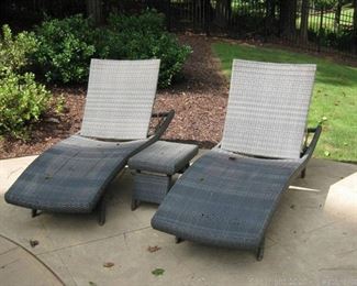 Outdoor Chaise Lounge Group