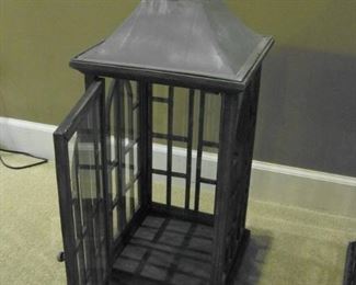 Rustic Lantern Decor