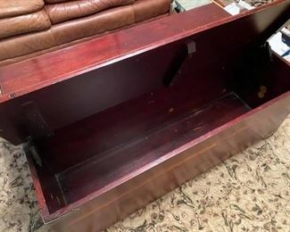 Solid wood Coffee Table with storage
HEAVY!
All drawers are functional.
4’ x 30” x 18” tall
Pickup in Montrose.
Must be able to move down a flight of stairs and load yourself.
