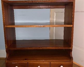 Pine shelf with drawer