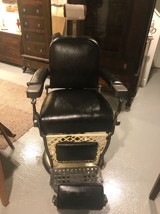 Emil J Paidar barber chair with headrest "Mobster Chair"