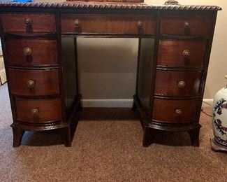 Bow front dressing table