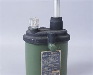 Model Detonator with Plunger
