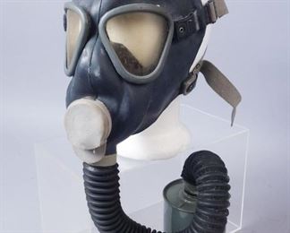 WW2 US Army Lightweight Gas Mask with Bag
