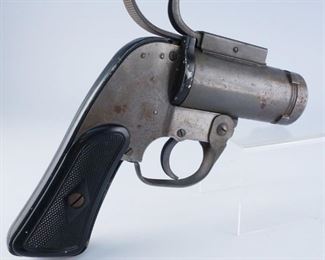 WW2 CEVC Pyrotechnic M8 Flare Gun Bare Metal
