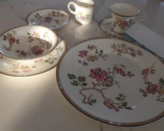 8 piece service for 10 Wedgwood china