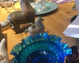 Just the big blue fluted glass - wonderful color.  The horses and other things are not for sale - sorry