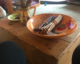 The dog does not come with the dog bed in the corner