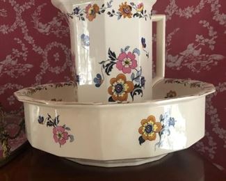 wash basin and pitcher.   English and old
