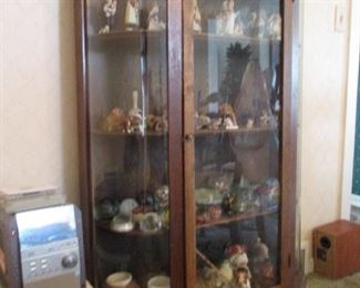 ANTIQUE 1900'S CURVED GLASS CURIO & CONTENTS!